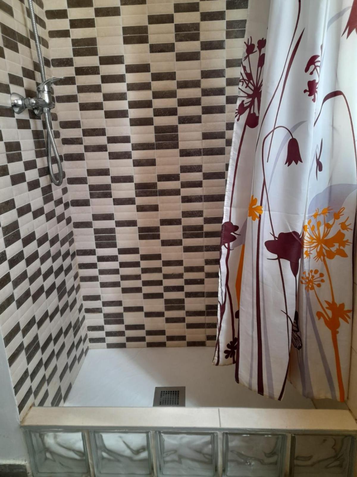 Habitaciones Familiares Con Bano Privado Lf - Sin Ascensor Zaragoza Exteriör bild